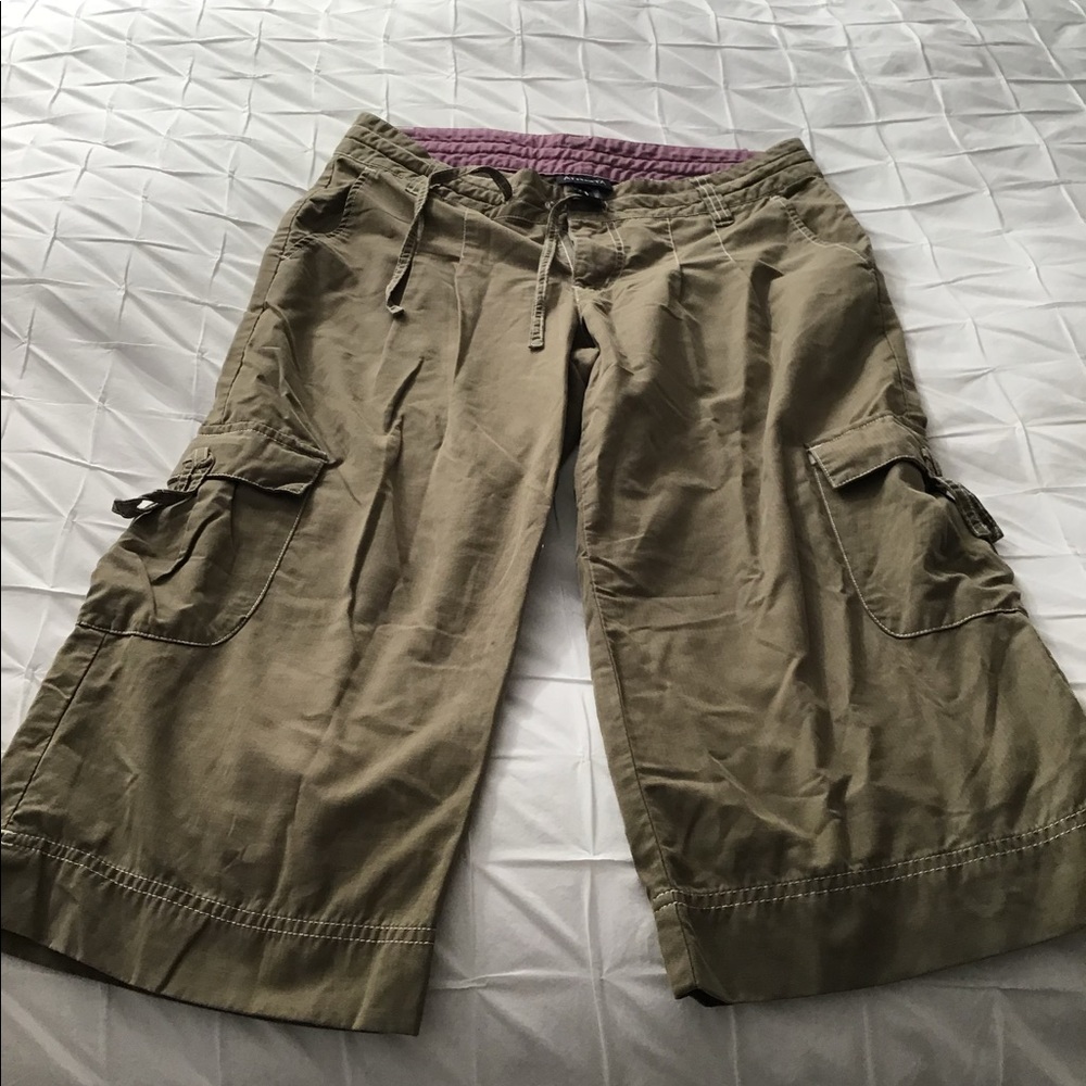 ATHLETA Army Green Crop Capri Cargo PANTS
